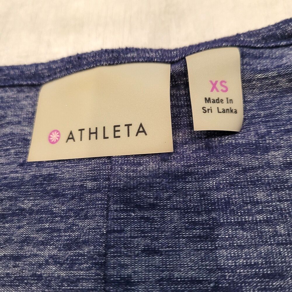 ATHLETA Navy Blue Long Sleeve Top Sz XS Thumb Hole Hi Low Hem Stretch Athleisure - Picture 2 of 4